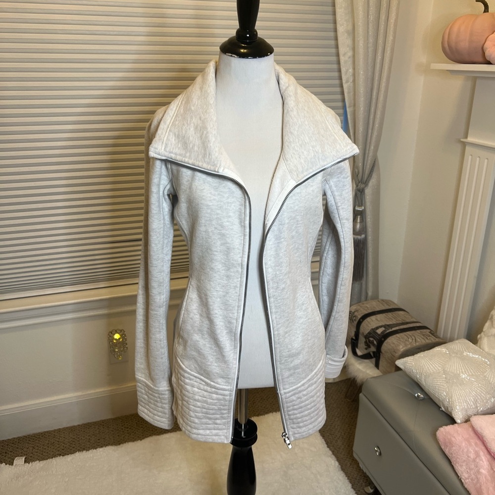 Lululemon zip up jacket